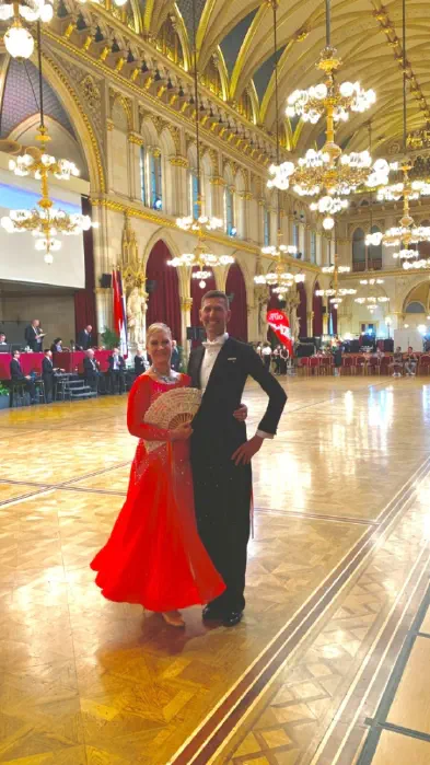 Portrait des Paares im Rathaussaal