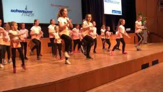 Dance-Styles-Gruppe bei der Reise- und Urlaubsmesse in der Stadthalle Sindelfingen
