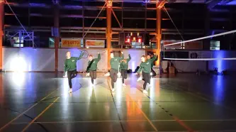 Dance-Styles-Adults beim Volleyballspiel des ASV Botnang